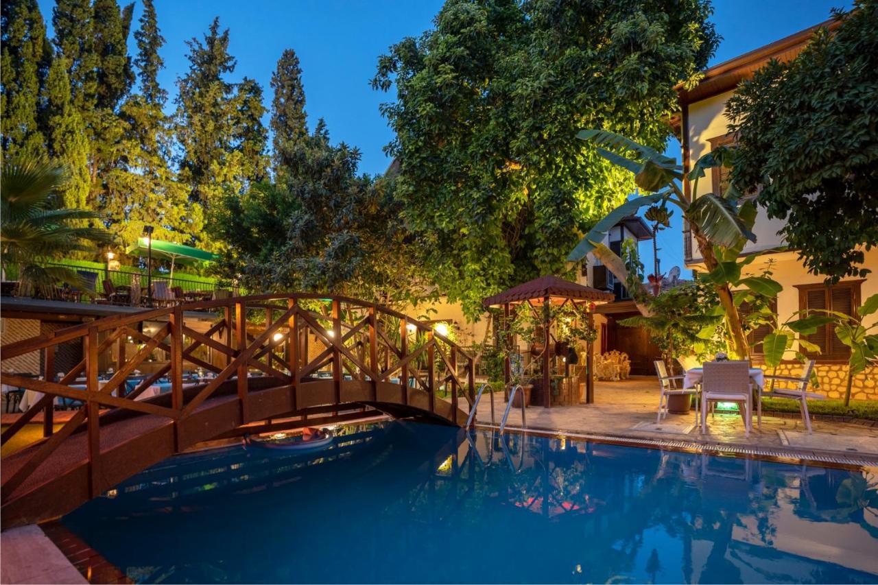 Castle Old Town Hotel Antalya Zewnętrze zdjęcie