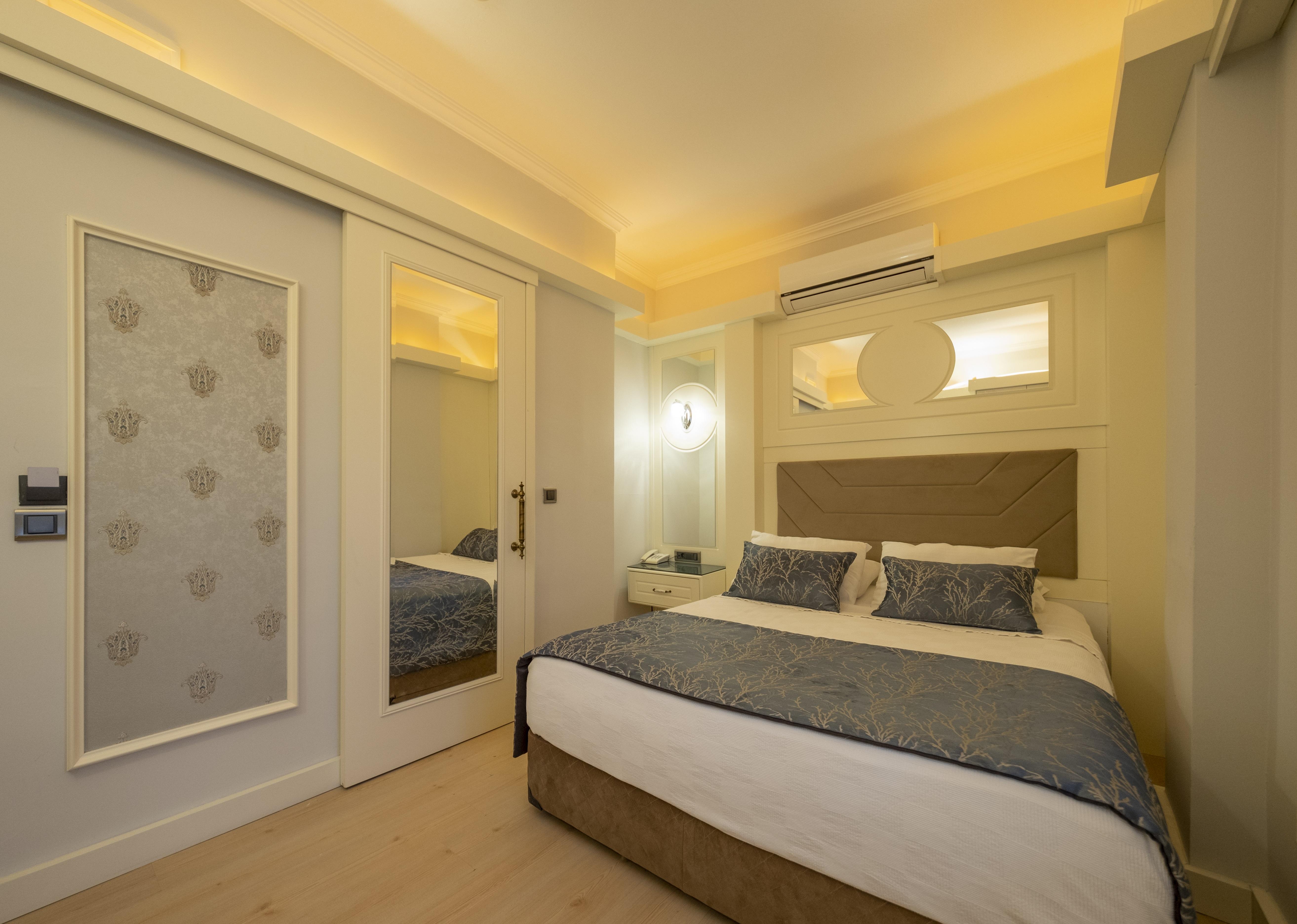 Castle Old Town Hotel Antalya Zewnętrze zdjęcie